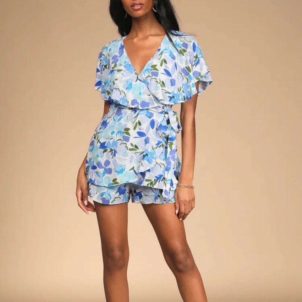 Lulu’s Blue Floral Wrap Romper / Skort NWT